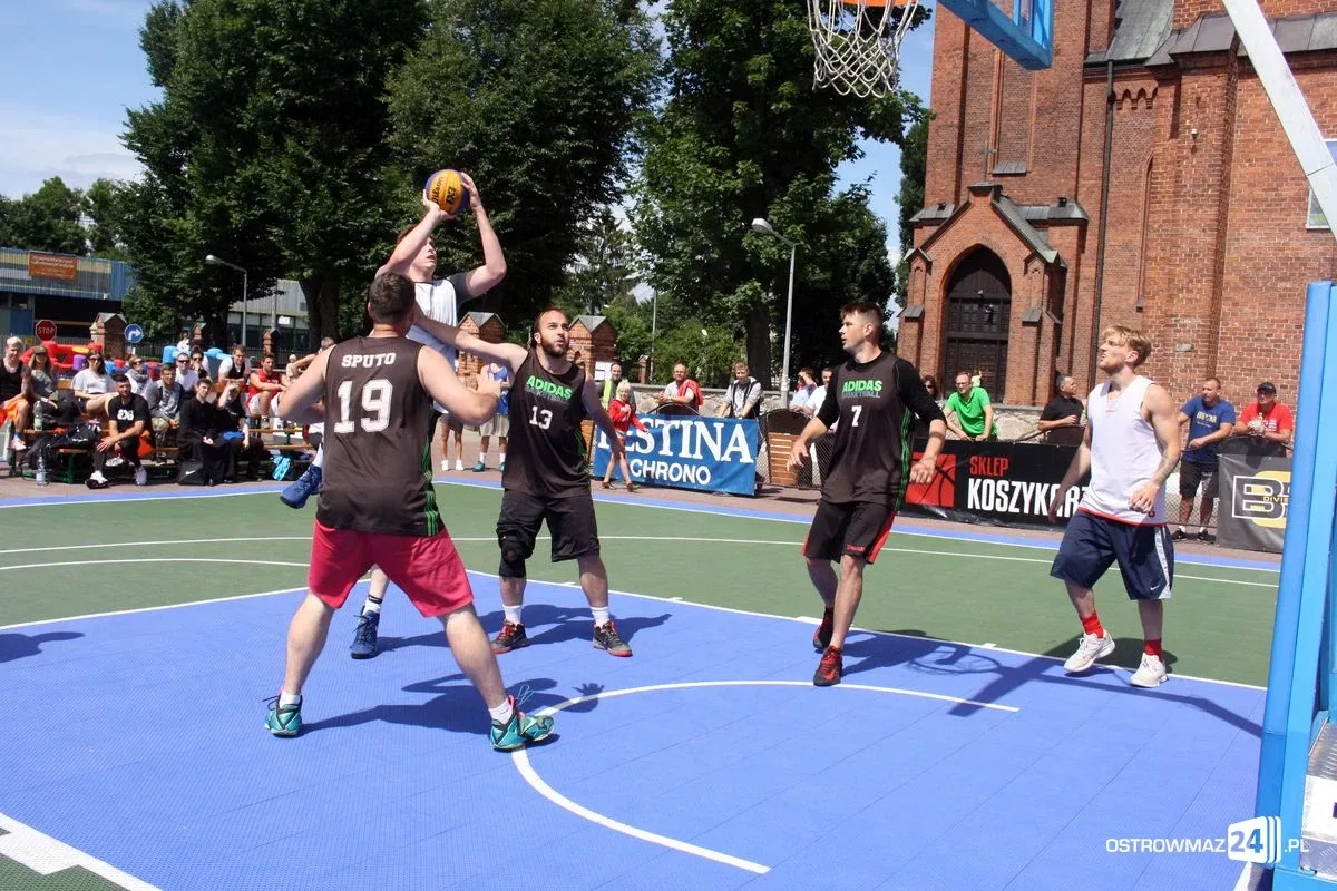 Koszykówka 3x3: drużyna z Krakowa wygrywa w Ostrowi Mazowieckiej (zdjęcia)