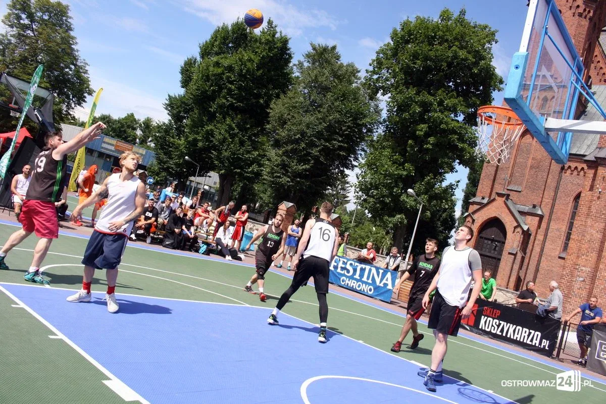 Koszykówka 3x3: drużyna z Krakowa wygrywa w Ostrowi Mazowieckiej (zdjęcia)