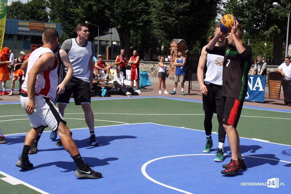 Koszykówka 3x3: drużyna z Krakowa wygrywa w Ostrowi Mazowieckiej (zdjęcia)