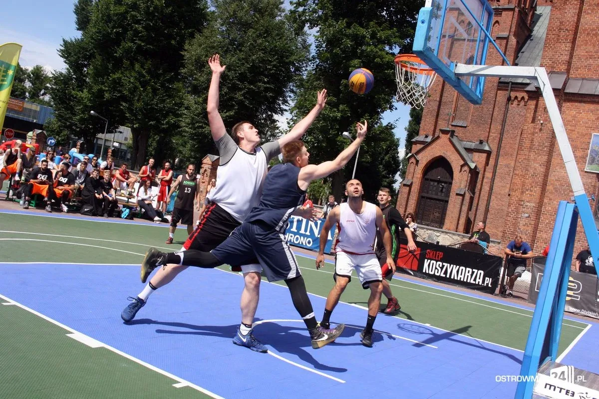 Koszykówka 3x3: drużyna z Krakowa wygrywa w Ostrowi Mazowieckiej (zdjęcia)