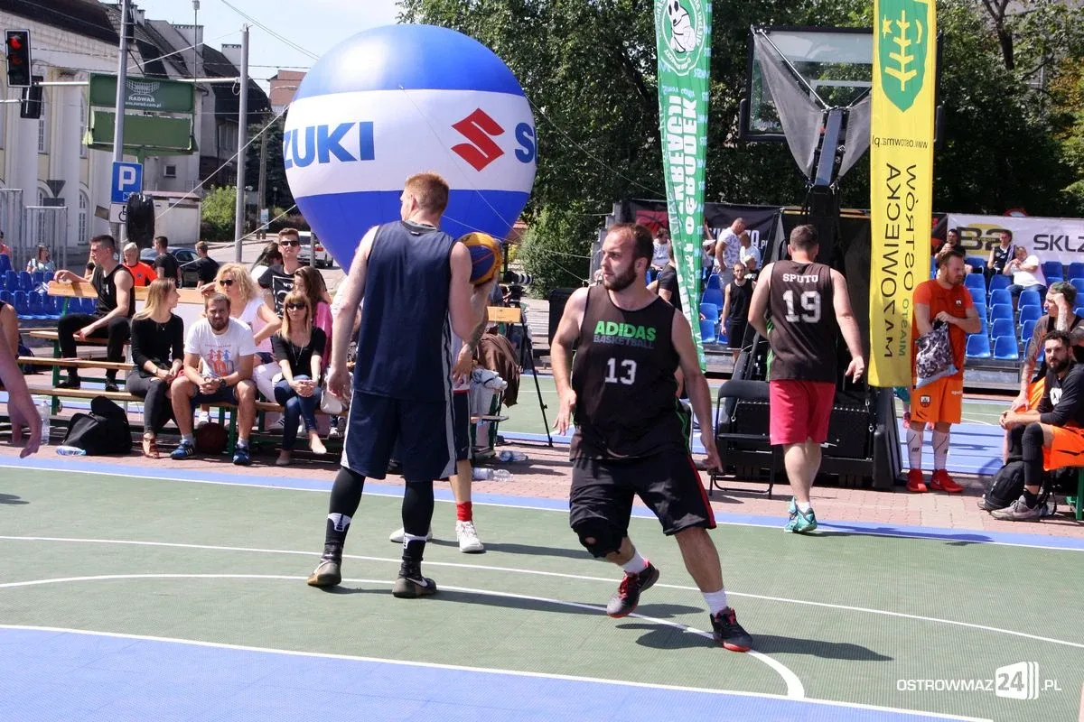 Koszykówka 3x3: drużyna z Krakowa wygrywa w Ostrowi Mazowieckiej (zdjęcia)