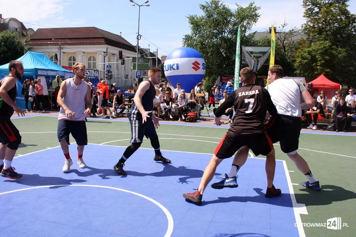 Koszykówka 3x3: drużyna z Krakowa wygrywa w Ostrowi Mazowieckiej (zdjęcia)