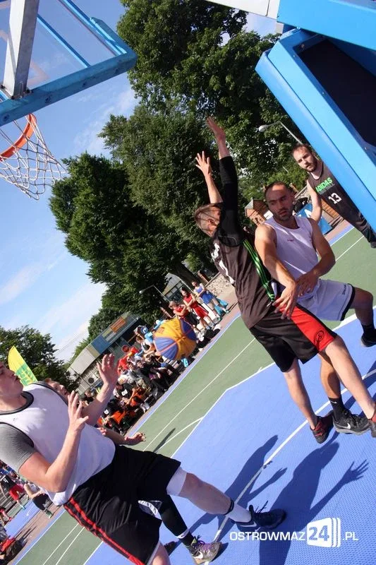 Koszykówka 3x3: drużyna z Krakowa wygrywa w Ostrowi Mazowieckiej (zdjęcia)