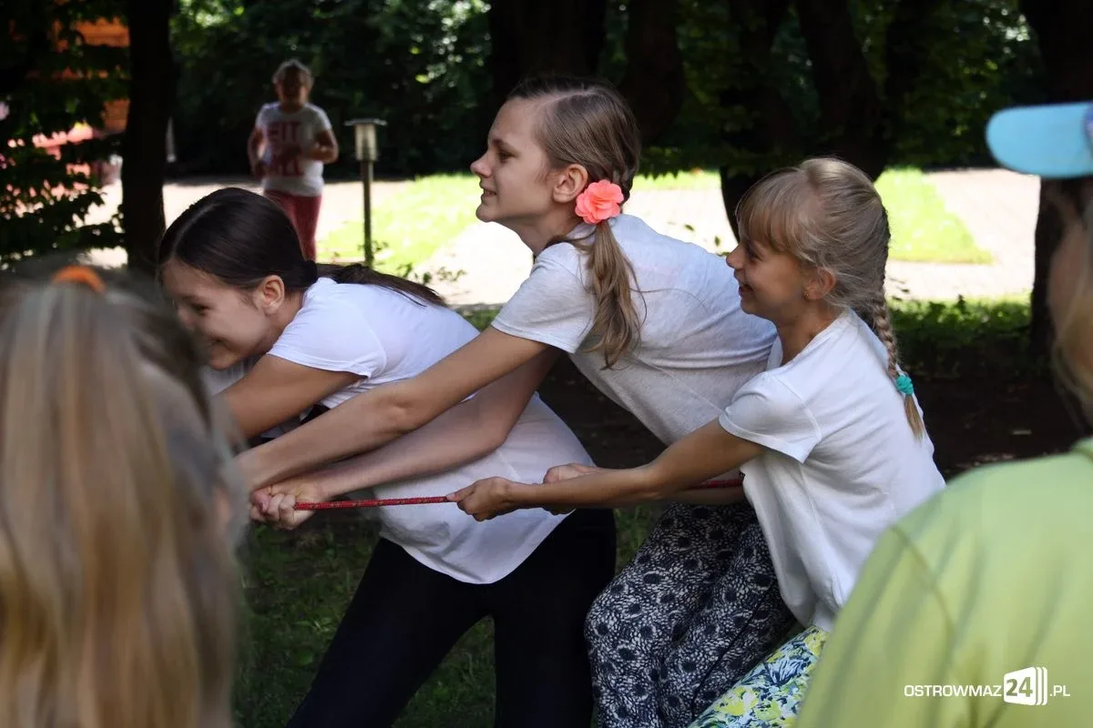 Zabawy na półkoloniach artystycznych MDK (zdjęcia)