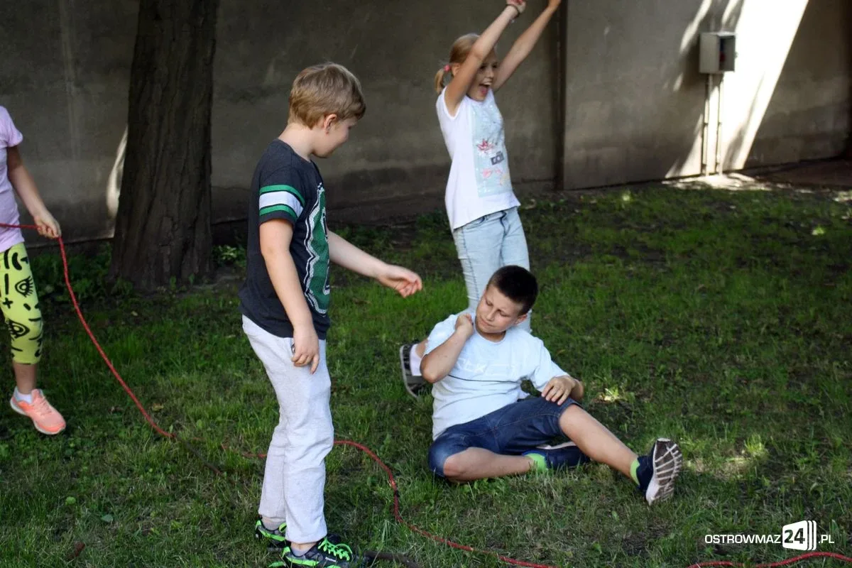 Zabawy na półkoloniach artystycznych MDK (zdjęcia)