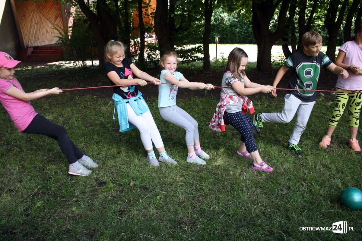 Zabawy na półkoloniach artystycznych MDK (zdjęcia)