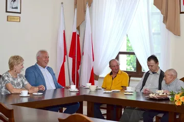 Najstarszy mieszkaniec gminy Brok obchodził 102 urodziny (zdjęcia)