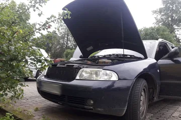 Pożar auta przy ul. Lipowej (zdjęcia)