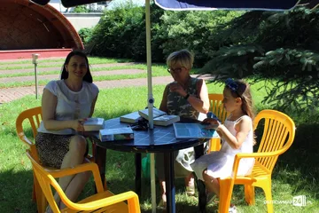 Biblioteka zaprasza do czytelni na świeżym powietrzu (zdjęcia)