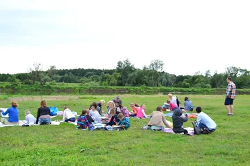 Plener malarski na nadbużańskiej plaży w Broku (zdjęcia)