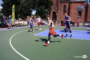 Koszykówka 3x3: zacięte rywalizacje kobiet i mężczyzn U-18 (zdjęcia)