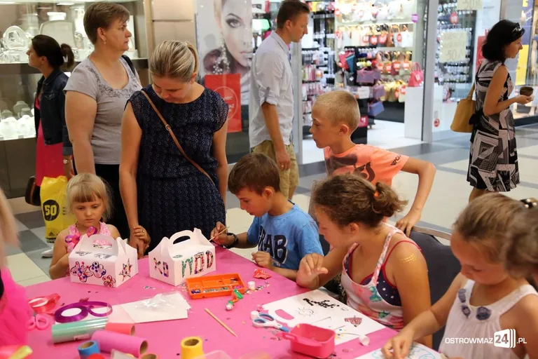 Wakacyjne zabawy dla dzieci w Galerii Bursztynowej (zdjęcia)