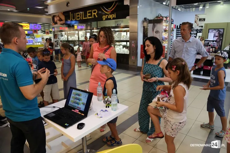 Wakacyjne zabawy dla dzieci w Galerii Bursztynowej (zdjęcia)