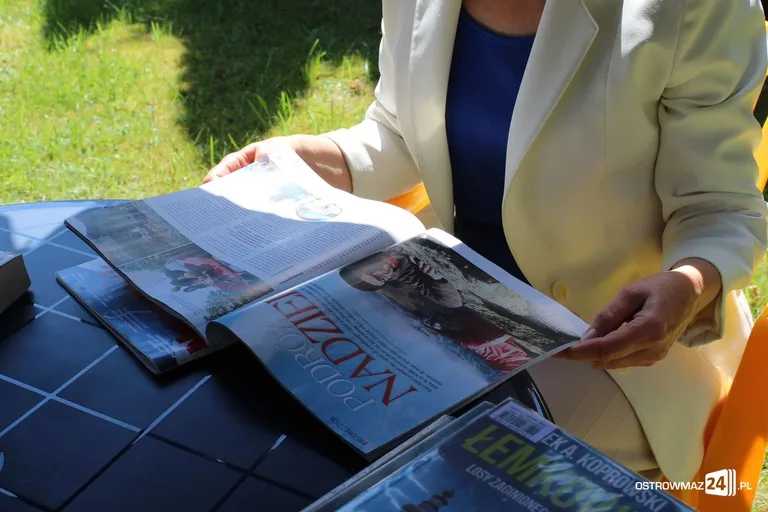 Biblioteka zaprasza do czytelni na świeżym powietrzu (zdjęcia)