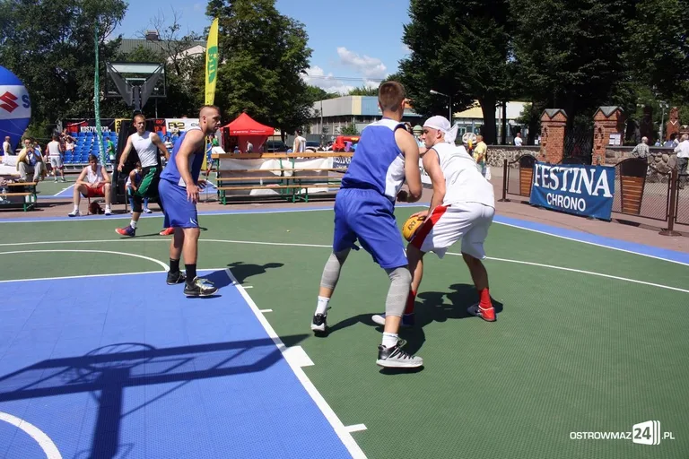 Koszykówka 3x3: zacięte rywalizacje kobiet i mężczyzn U-18 (zdjęcia)