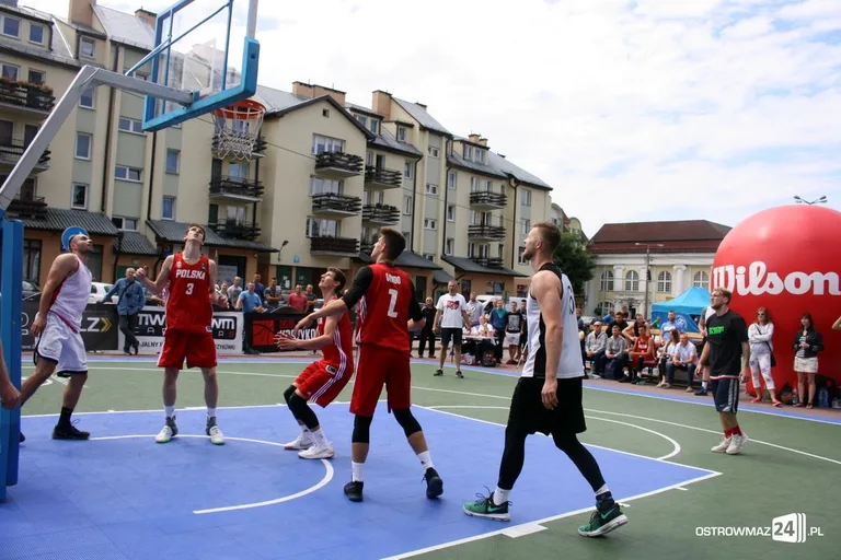 Koszykówka 3x3: drużyna z Krakowa wygrywa w Ostrowi Mazowieckiej (zdjęcia)