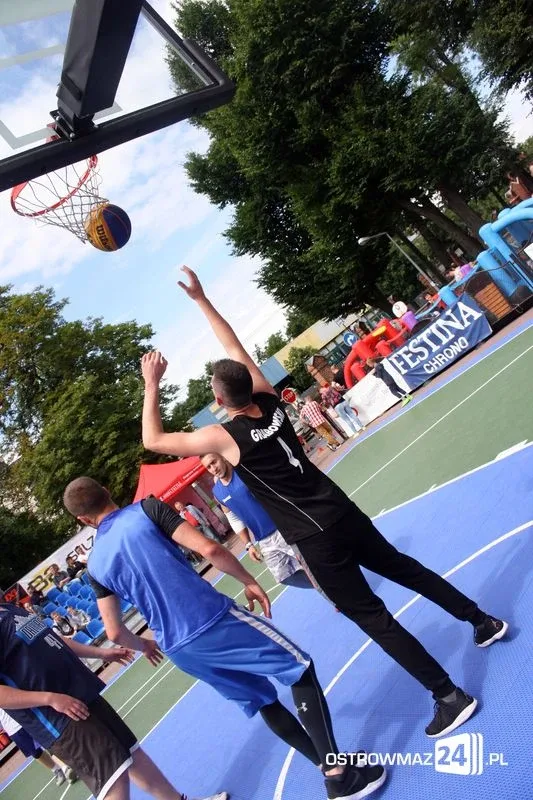 Koszykówka 3x3: drużyna z Krakowa wygrywa w Ostrowi Mazowieckiej (zdjęcia)