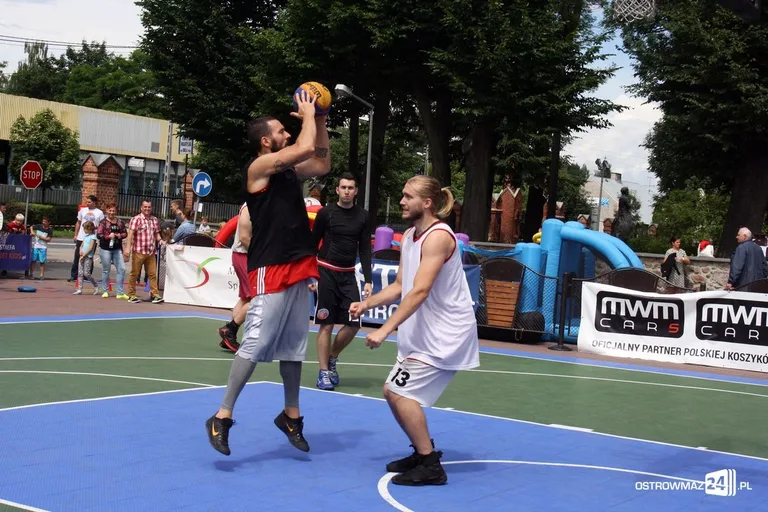 Koszykówka 3x3: drużyna z Krakowa wygrywa w Ostrowi Mazowieckiej (zdjęcia)