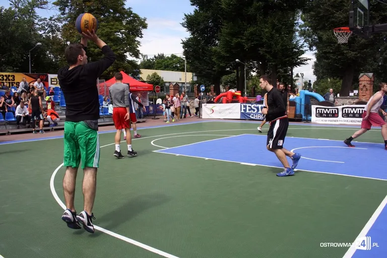 Koszykówka 3x3: drużyna z Krakowa wygrywa w Ostrowi Mazowieckiej (zdjęcia)