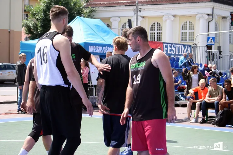 Koszykówka 3x3: drużyna z Krakowa wygrywa w Ostrowi Mazowieckiej (zdjęcia)