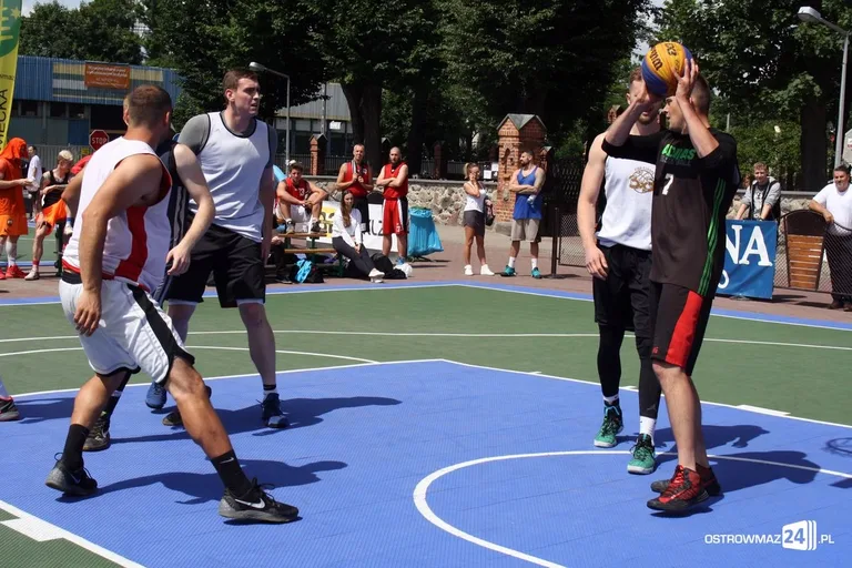 Koszykówka 3x3: drużyna z Krakowa wygrywa w Ostrowi Mazowieckiej (zdjęcia)