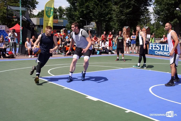Koszykówka 3x3: drużyna z Krakowa wygrywa w Ostrowi Mazowieckiej (zdjęcia)