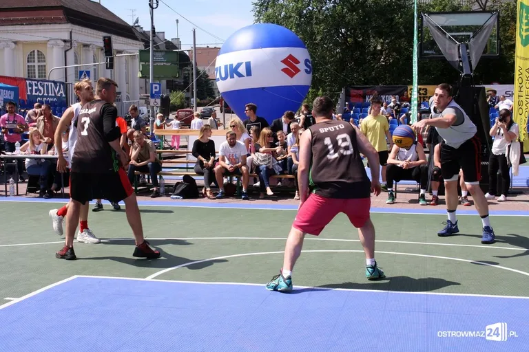 Koszykówka 3x3: drużyna z Krakowa wygrywa w Ostrowi Mazowieckiej (zdjęcia)