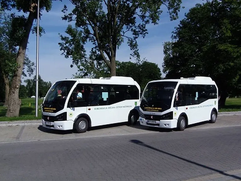 Wymiana autobusów miejskich. Dwa nowe pojazdy (zdjęcia)