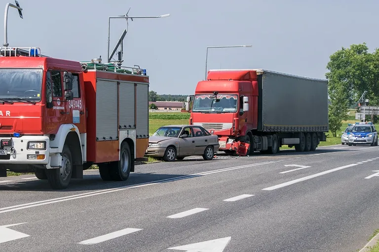Kolejne zderzenie na drodze krajowej nr 60 (zdjęcia)