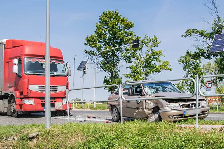 Kolejne zderzenie na drodze krajowej nr 60 (zdjęcia)