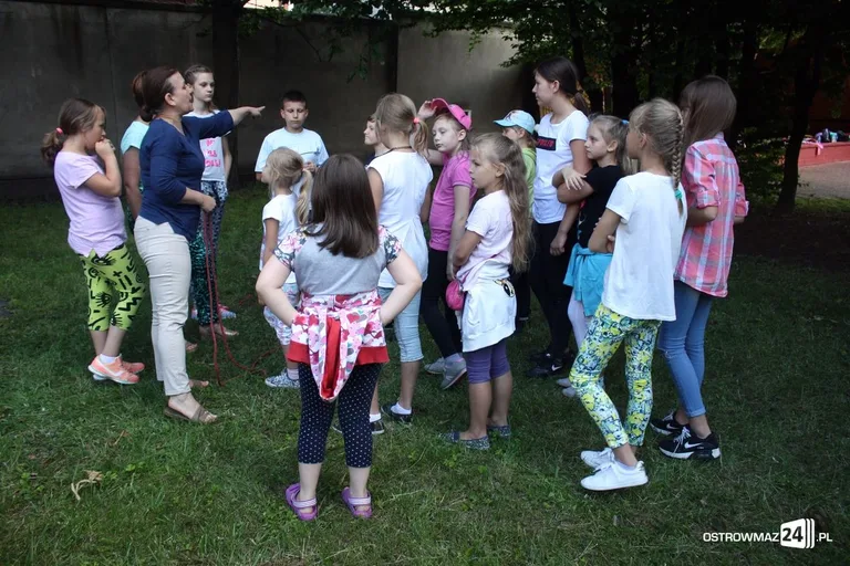 Zabawy na półkoloniach artystycznych MDK (zdjęcia)