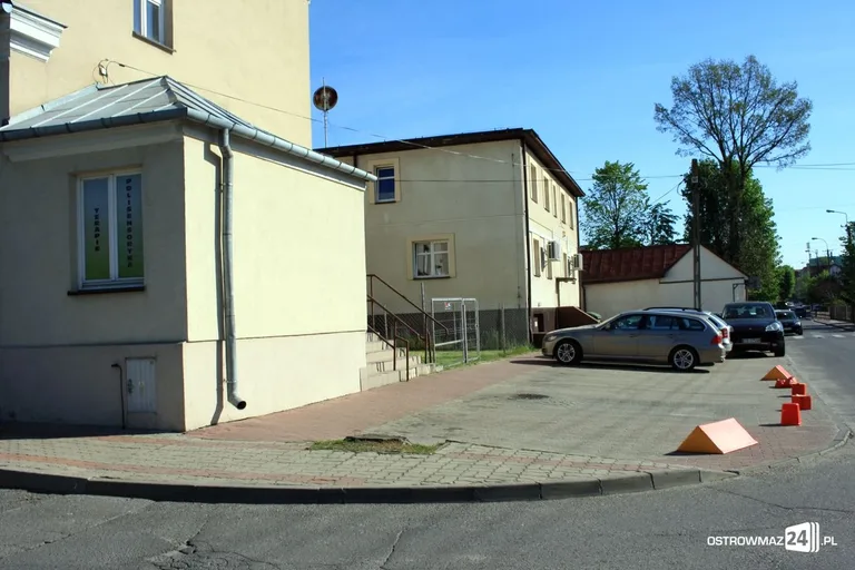 Skrzynka skarg: prywatno-publiczny parking przy ul. Partyzantów (zdjęcia)