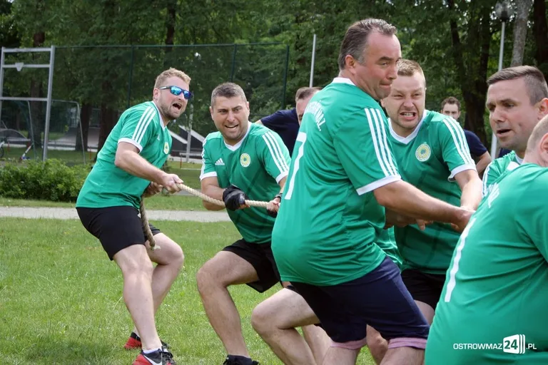 ZGK z pucharem Ostrowskich Igrzysk Firm (zdjęcia)