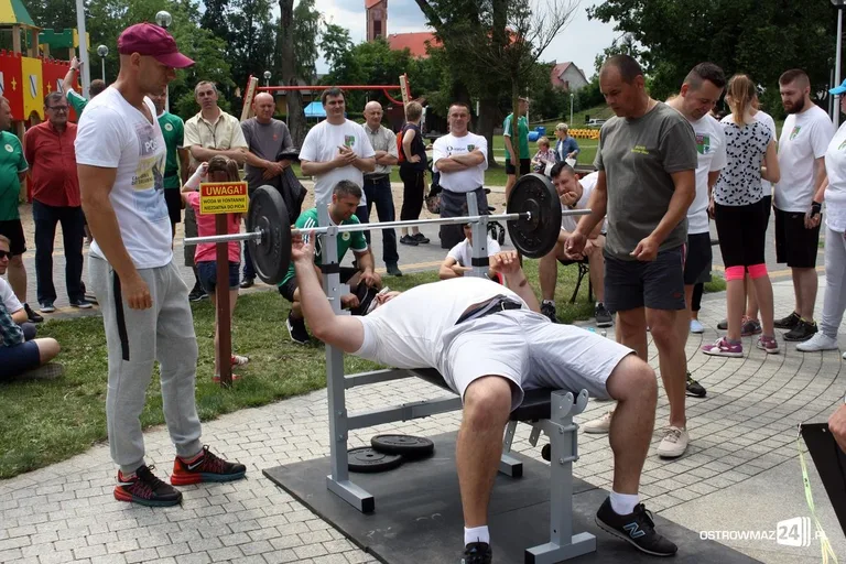 ZGK z pucharem Ostrowskich Igrzysk Firm (zdjęcia)