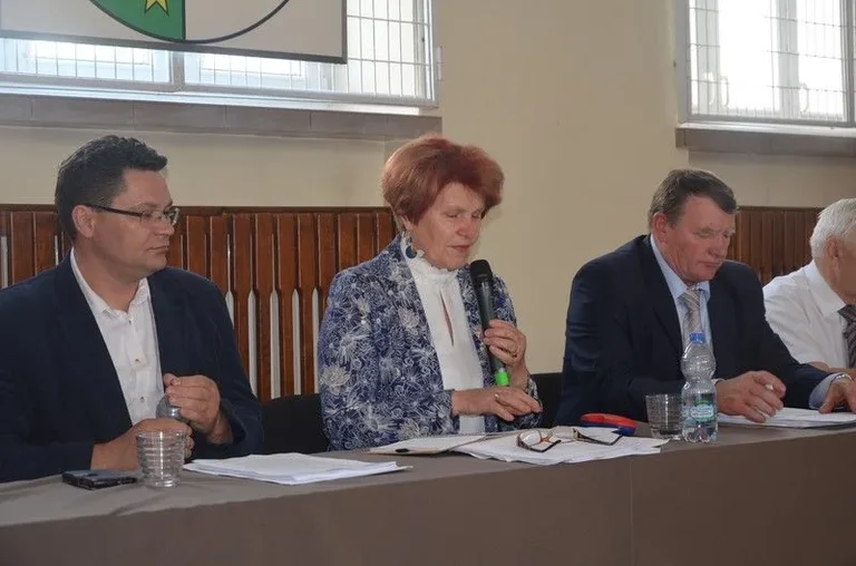 Starosta ostrowski Zbigniew Kamiński z absolutorium (zdjęcia)