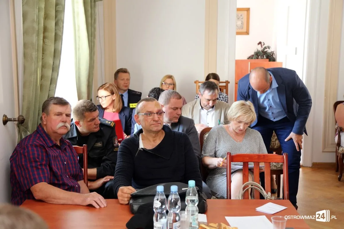 Skarga na burmistrza wywołała burzę rozmów podczas sesji (zdjęcia)