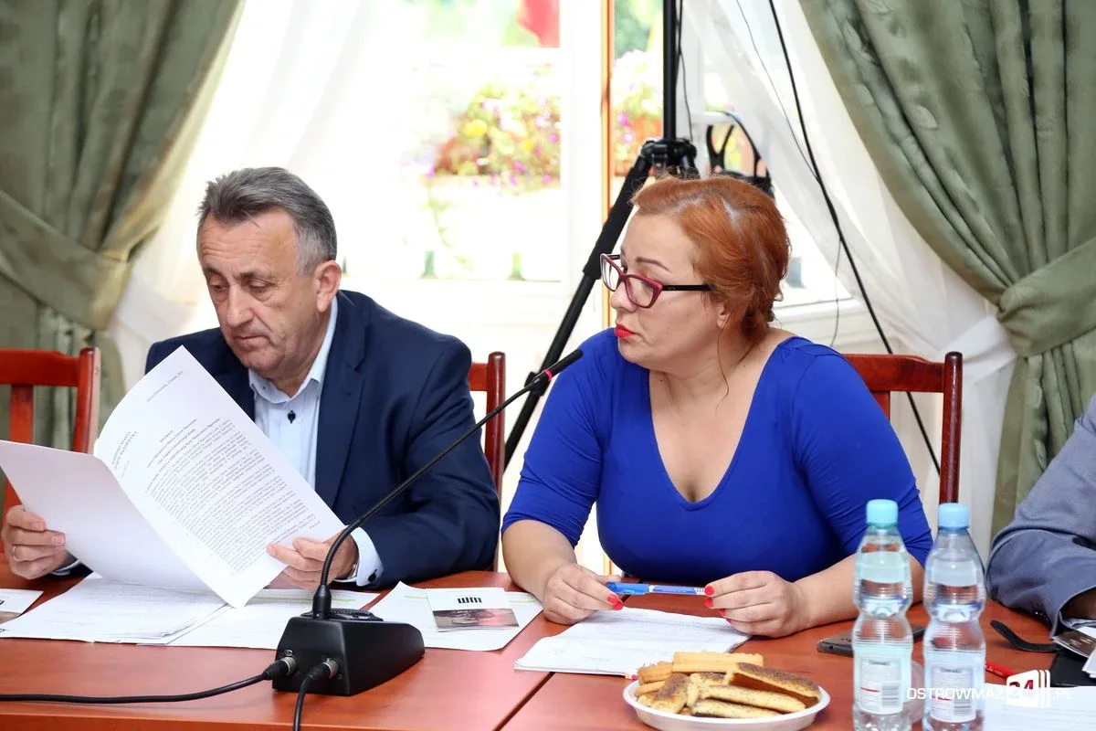 Skarga na burmistrza wywołała burzę rozmów podczas sesji (zdjęcia)
