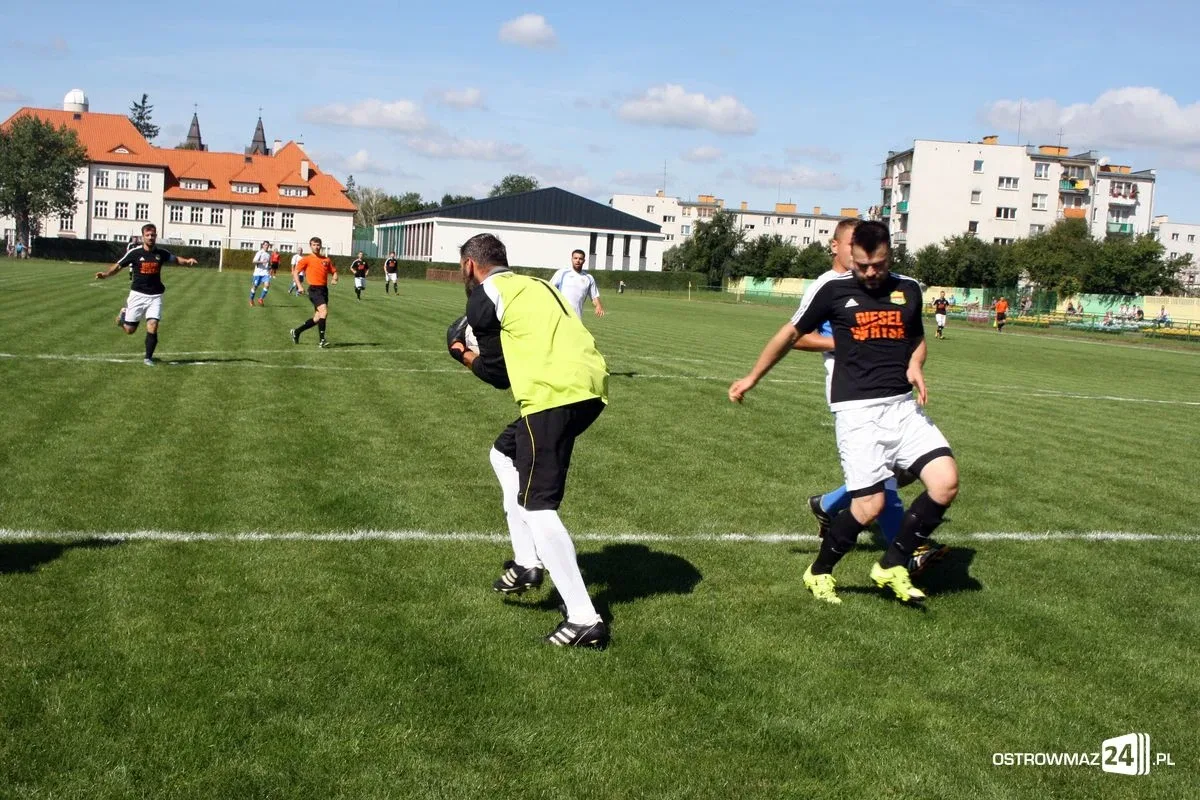 Punkt Ostrovii w starciu z Koroną Szydłowo (zdjęcia)