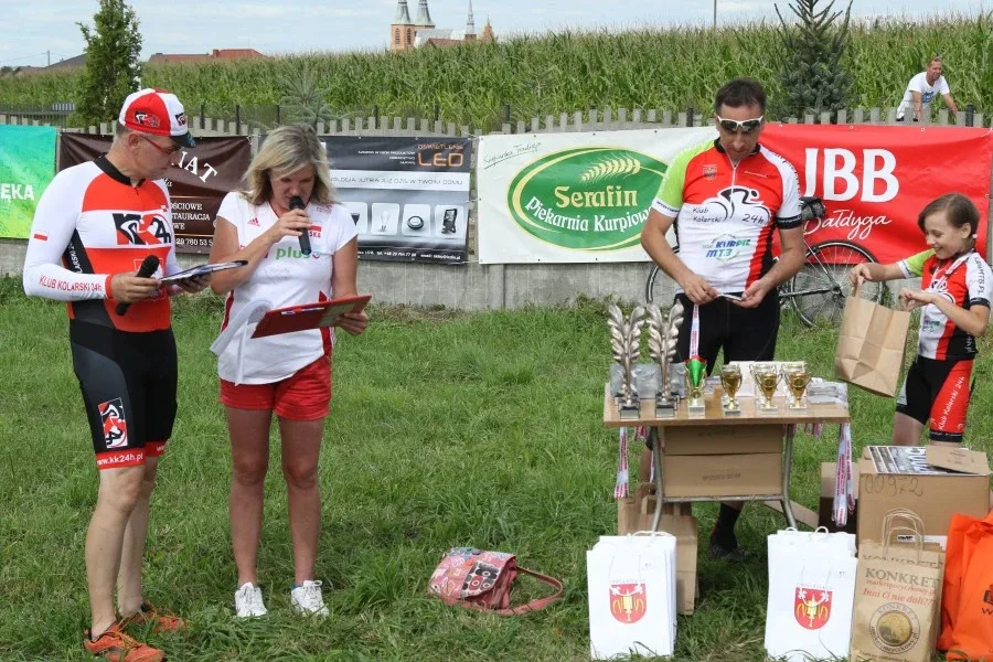 Charucki szesnasty, nowe rekordy czasówki (zdjęcia, wideo)