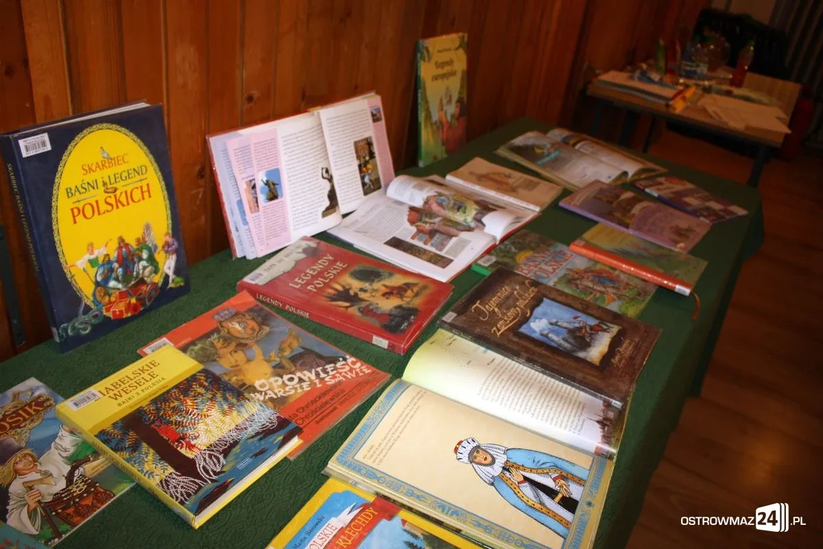 Wakacyjna przygoda z książką w ostrowskiej bibliotece (zdjęcia)