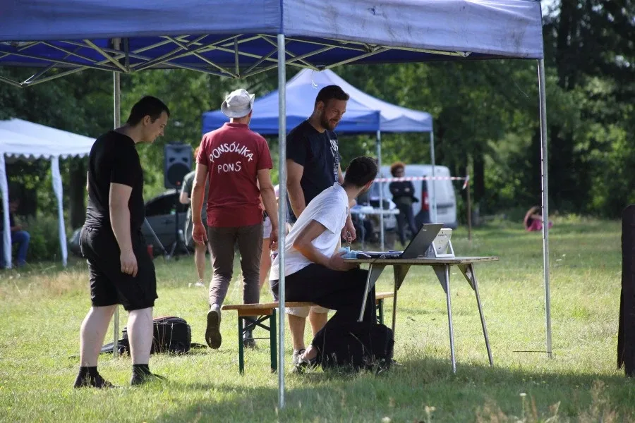 Sportowe Rajdy Konne w Szarłacie (zdjęcia, wideo)
