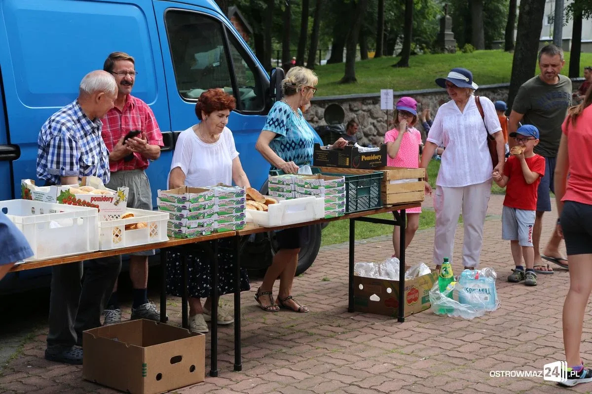 Ostrowscy pielgrzymi wyruszyli na Jasną Górę (zdjęcia, wideo)