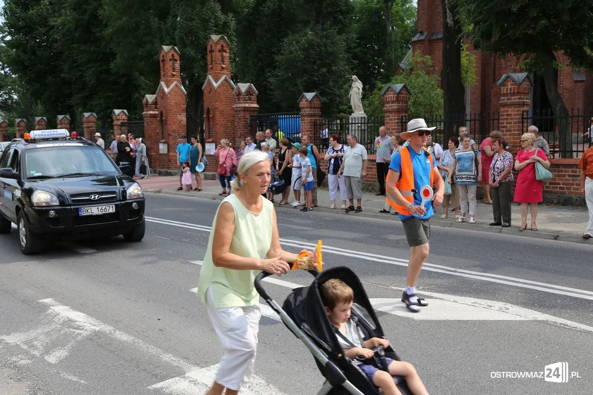 Ostrowscy pielgrzymi wyruszyli na Jasną Górę (zdjęcia, wideo)