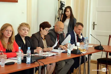 Skarga na burmistrza wywołała burzę rozmów podczas sesji (zdjęcia)