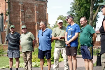 Marcin Kołakowski z pucharem wójta gminy Andrzejewo (zdjęcia)