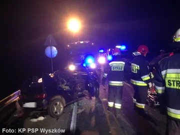Wypadek na "ósemce". Akcja ratunkowa trwała ponad pięć godzin (zdjęcia)