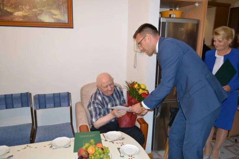 Ostrowianin skończył 100 lat (zdjęcia)