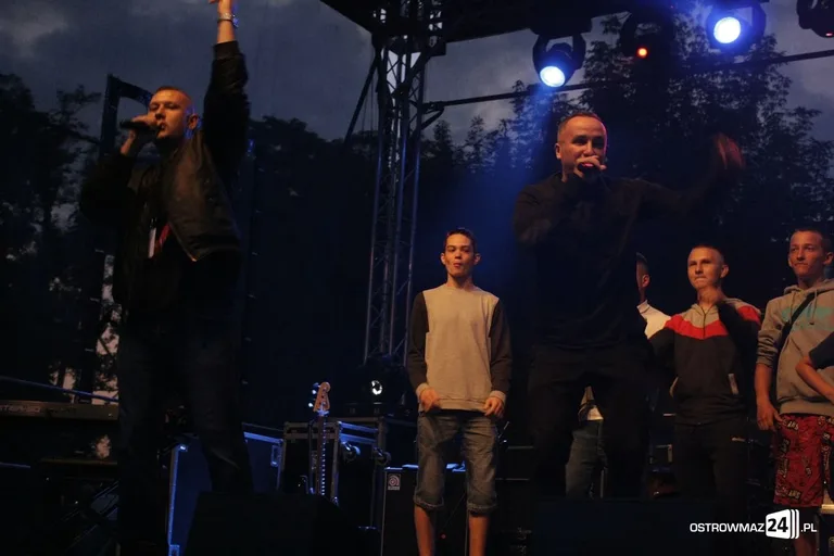 "Pożegnanie lata" z rapem przy stawie miejskim (zdjęcia)