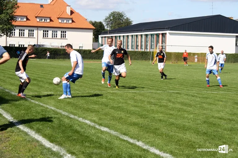 Punkt Ostrovii w starciu z Koroną Szydłowo (zdjęcia)