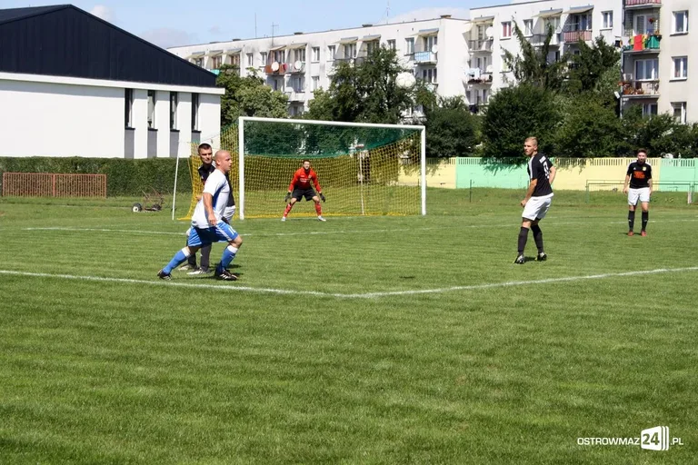 Punkt Ostrovii w starciu z Koroną Szydłowo (zdjęcia)